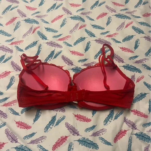 🌻PINK VS Red Lace Bra - Picture 2 of 5